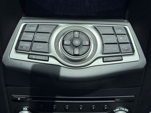 Used 2018 Nissan 370Z Touring image 19