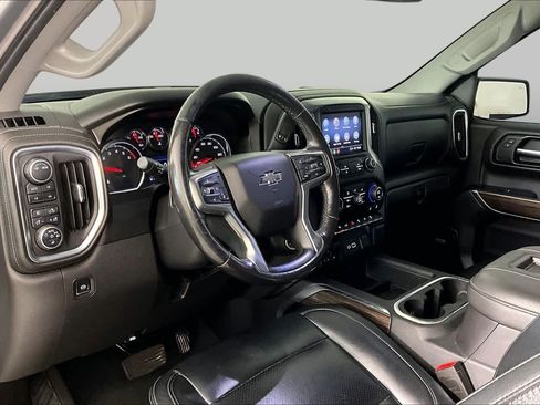 Used 2021 Chevrolet Silverado 1500 LT Trail Boss w/ Convenience Package II AWD/4WD image 16