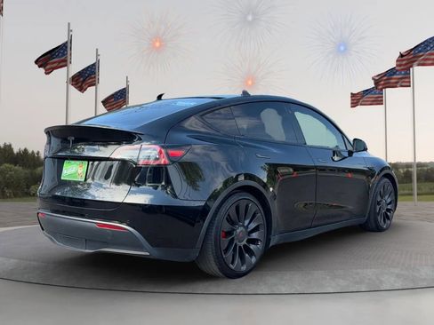 Used 2022 Tesla Model Y Performance AWD/4WD image 7