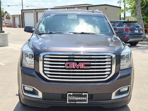 Used 2017 GMC Yukon SLT w/ Premium Edition AWD/4WD image 8