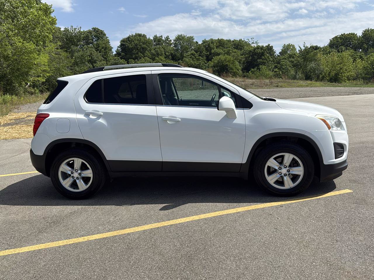 Used 2015 Chevrolet Trax LT FWD image 4
