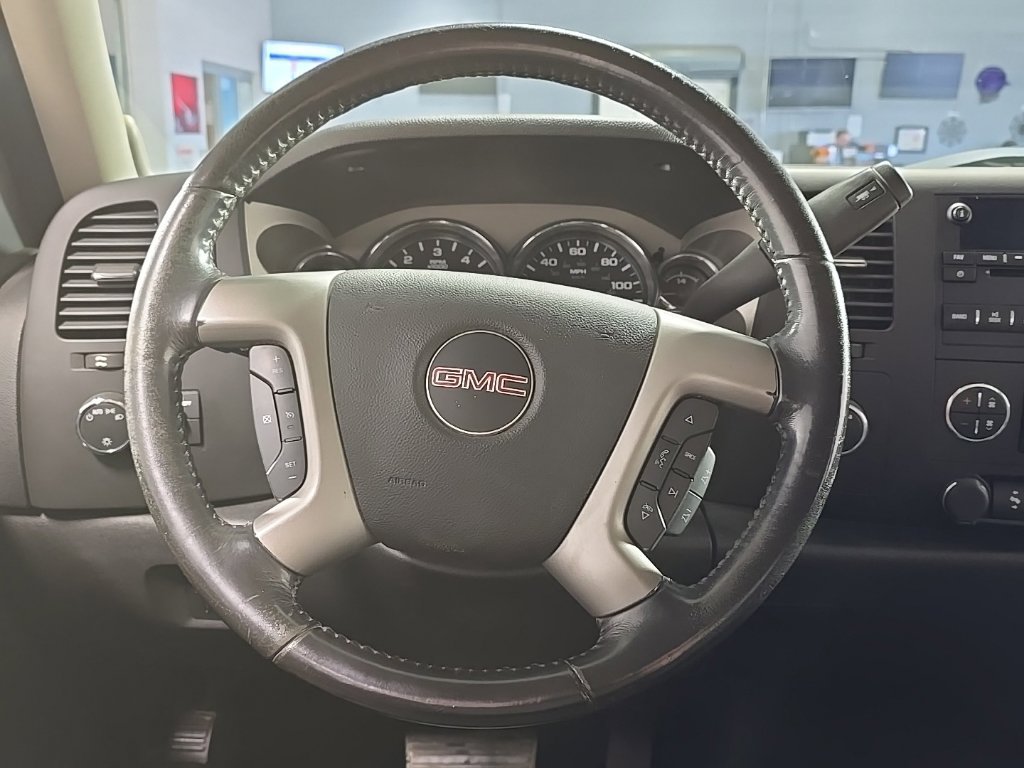 Used 2014 GMC Sierra 2500 SLE w/ SLE Preferred Package AWD/4WD image 19