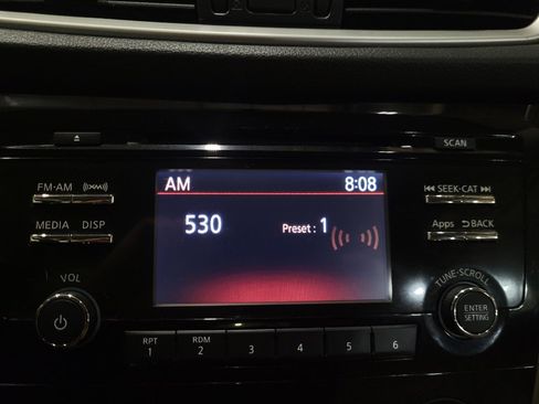 Used 2016 Nissan Rogue S AWD/4WD image 25