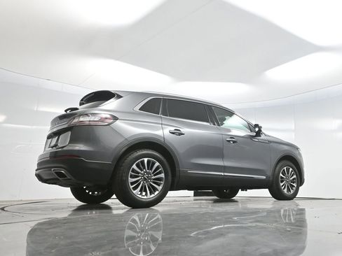 Used 2023 Lincoln Nautilus FWD w/ Premium Package image 60