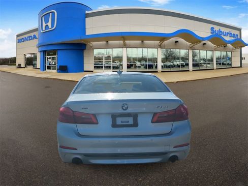 Used 2018 BMW 530i xDrive w/ Premium Package image 7