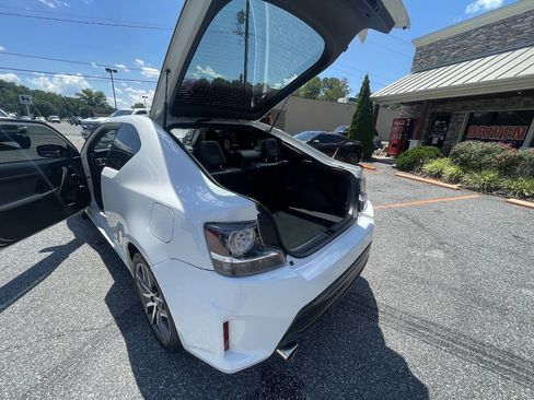 Used 2015 Scion tC FWD image 16