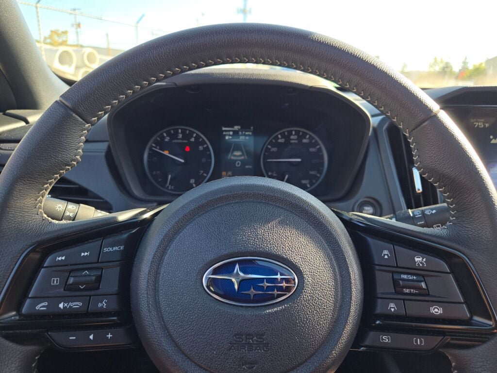 Certified 2025 Subaru Forester Premium AWD/4WD image 40