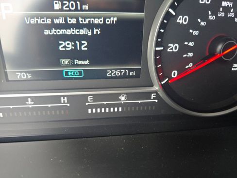 Used 2023 Kia Sorento S w/ Panoramic Sunroof Package image 18