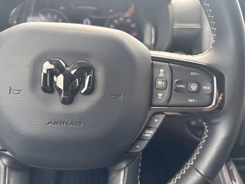 Used 2025 RAM 1500 Limited AWD/4WD image 18