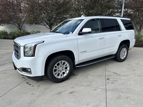 Used 2018 GMC Yukon SLT w/ Open Road Package image 3