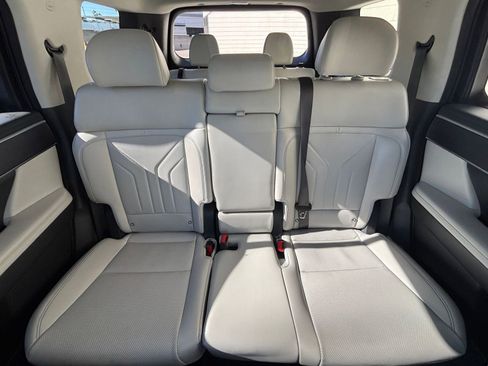 Used 2025 Hyundai Santa Fe SEL image 39