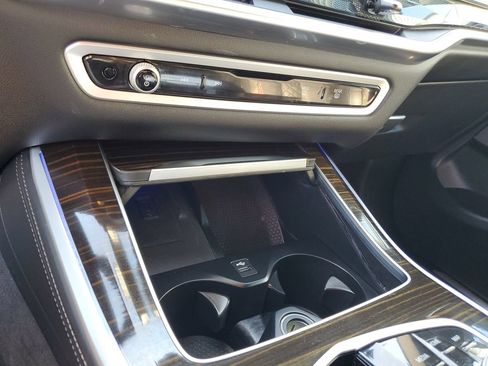 Used 2025 BMW X5 xDrive50e AWD/4WD image 22