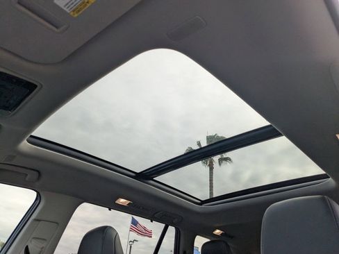 Used 2025 Toyota Grand Highlander FWD image 24