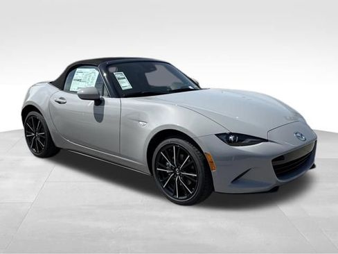 New 2026 MAZDA MX-5 Miata Grand Touring RWD image 7