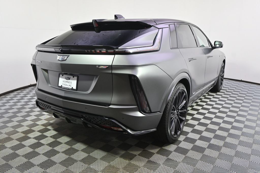 New 2026 Cadillac Lyriq V w/ LPO, Onyx Lite Package AWD/4WD image 6
