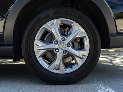 Used 2025 Honda HR-V LX image 15