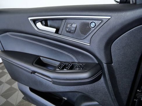Certified 2023 Ford Edge Titanium AWD/4WD image 27