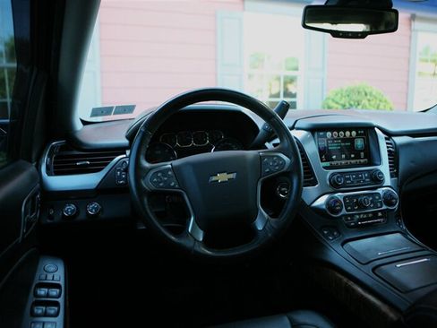 Used 2015 Chevrolet Suburban LTZ AWD/4WD image 16