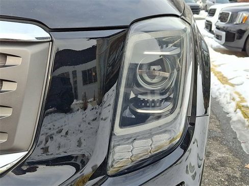 Certified 2021 Kia Telluride LX image 9