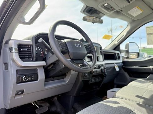New 2025 Ford F350 XL w/ XL Chrome Package image 13