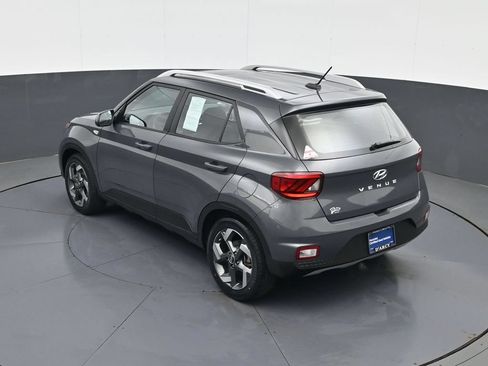 Certified 2024 Hyundai Venue SEL FWD image 20