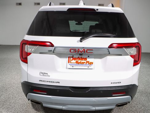 Used 2023 GMC Acadia SLT AWD/4WD image 8
