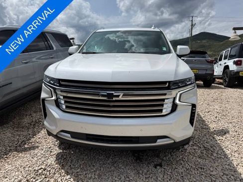 Used 2024 Chevrolet Suburban High Country AWD/4WD image 2