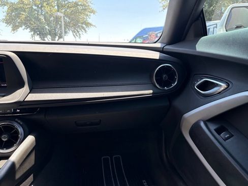 Used 2021 Chevrolet Camaro LT w/ RS Package RWD image 7