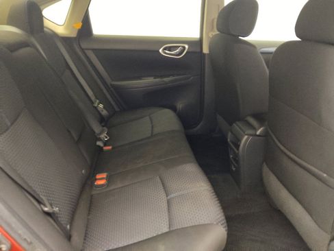 Used 2019 Nissan Sentra SR FWD image 19
