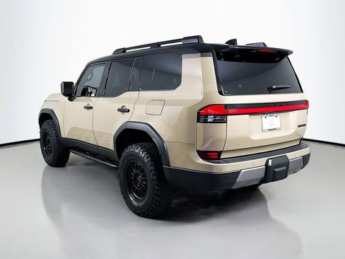 Certified 2026 Lexus GX 550 AWD/4WD image 7