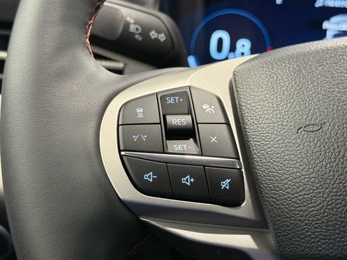 New 2026 Ford Explorer Active w/ Active Comfort Package RWD image 23