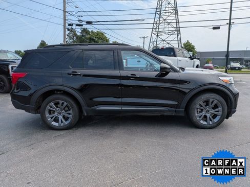 Certified 2023 Ford Explorer XLT w/ Equipment Group 202A AWD/4WD image 3