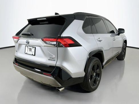 Used 2020 Toyota RAV4 XSE AWD/4WD image 5