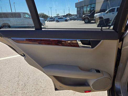 Used 2011 Mercedes-Benz C 300 Sedan image 36