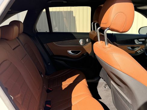 Used 2018 Mercedes-Benz GLC 300 GLC 300 SUV image 18