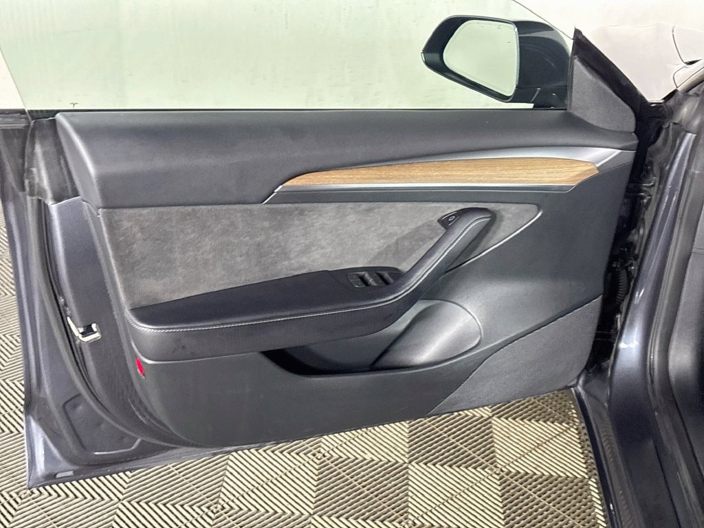 Used 2023 Tesla Model 3 Standard Range RWD image 10