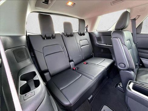 Used 2023 Nissan Pathfinder SL w/ SL Premium Package FWD image 30