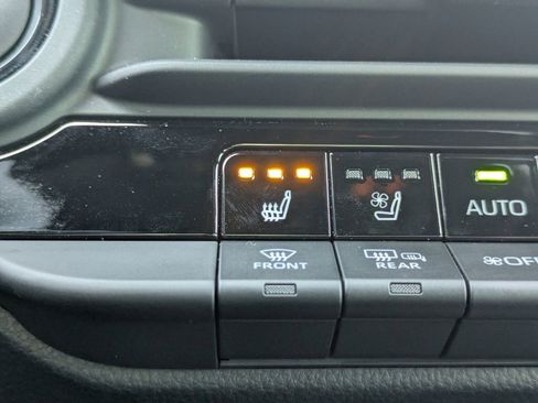 Used 2026 Toyota Crown Platinum image 23