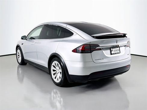 Used 2017 Tesla Model X 100D image 8