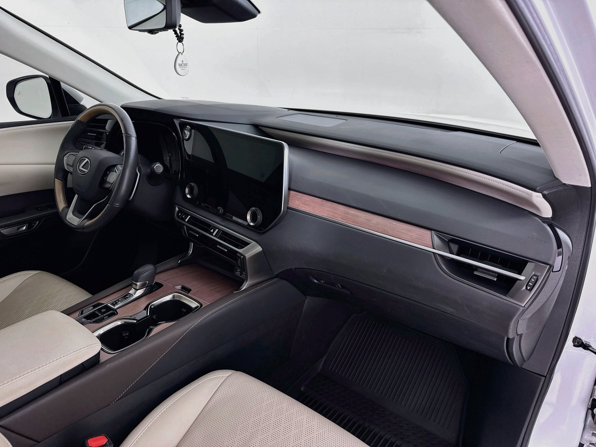Used 2023 Lexus RX 350 Premium Plus w/ Accessory Package (K3) FWD image 31