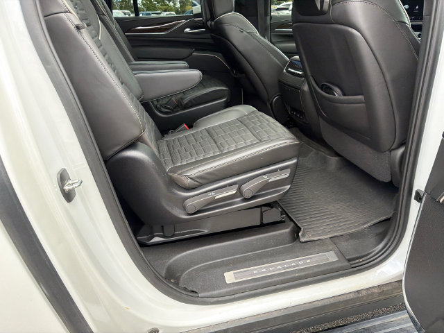 Certified 2024 Cadillac Escalade ESV Sport Platinum w/ LPO, ONYX Package AWD/4WD image 15
