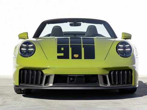 Certified 2026 Porsche 911 Carrera 4 GTS image 10