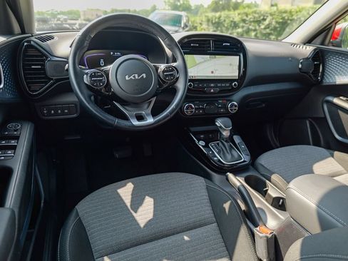 Used 2023 Kia Soul EX FWD image 38