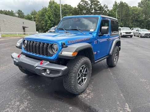 Used 2024 Jeep Wrangler Rubicon w/ Technology Group AWD/4WD image 3