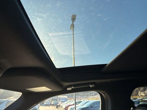 Used 2023 Lincoln Navigator Reserve image 20