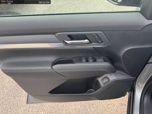 New 2027 GMC Terrain Elevation w/ Elevation Premium Package FWD image 16