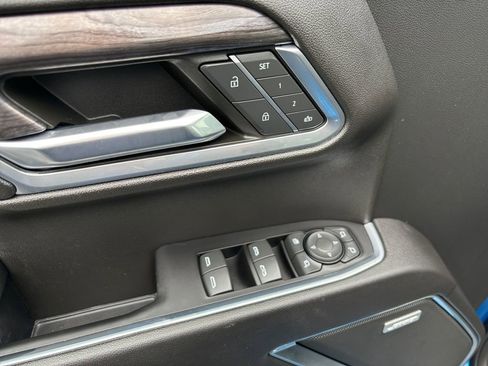 Used 2022 Chevrolet Silverado 1500 LTZ image 24