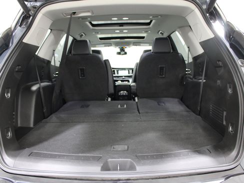 Used 2019 Buick Enclave Avenir w/ Avenir Technology Package FWD image 26