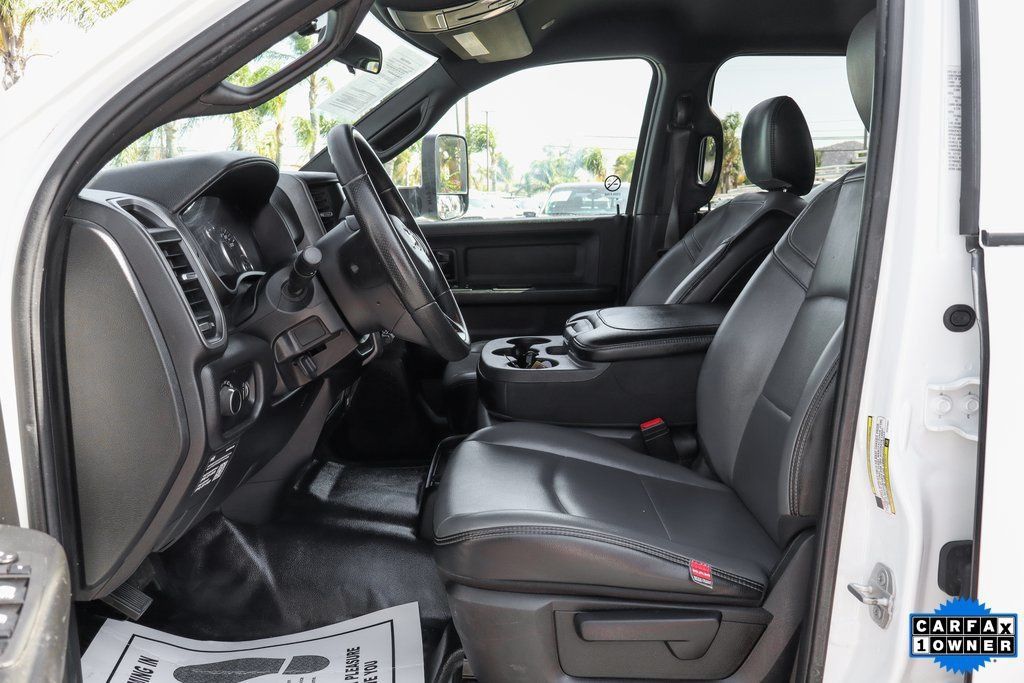 Used 2022 RAM 5500 Tradesman w/ Max Tow Package AWD/4WD image 17