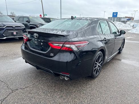 Used 2023 Toyota Camry SE image 7